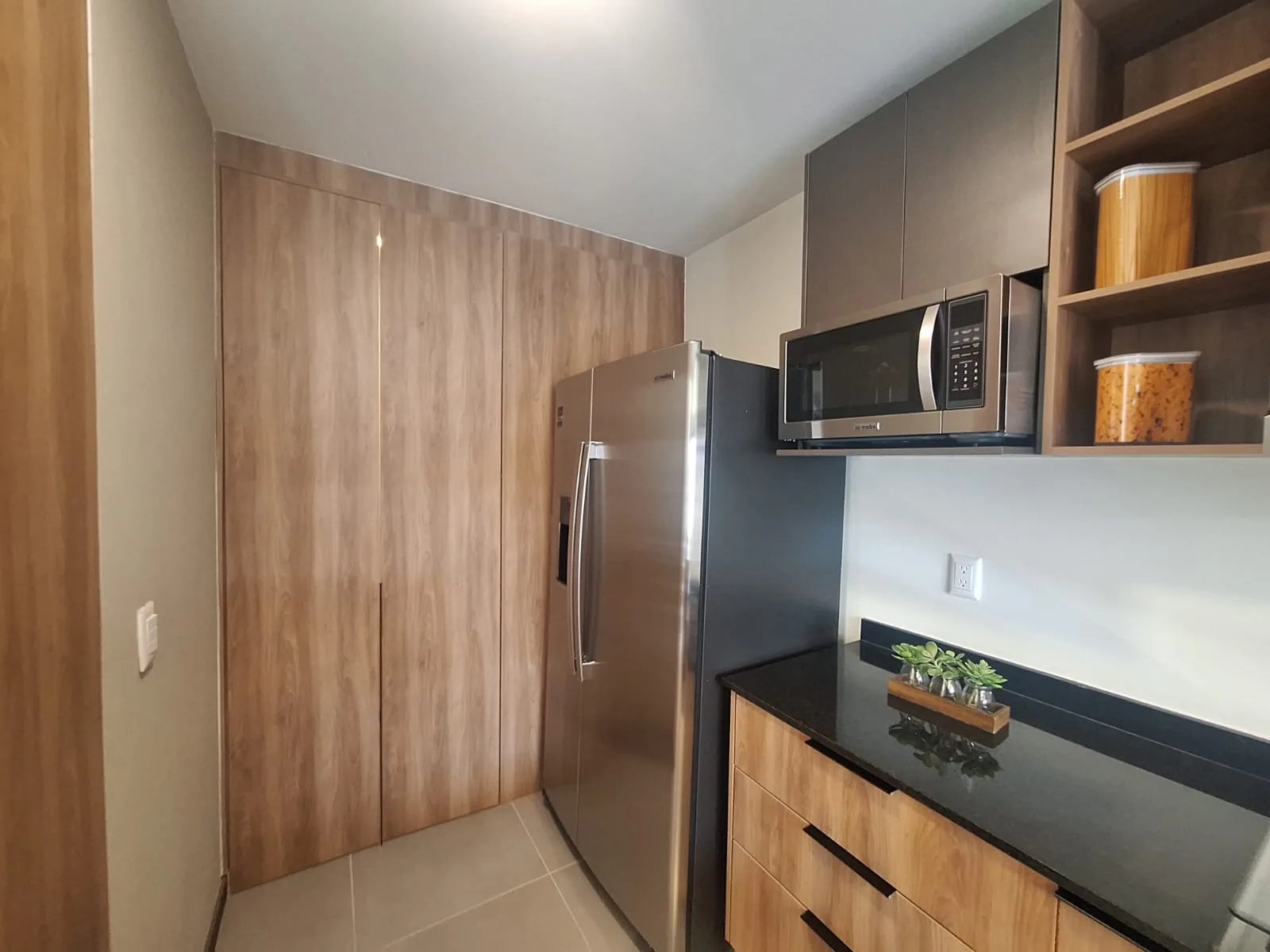 Zákia. Walking closet y recepción