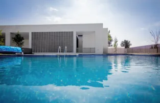 Sonterra. Estancia y walking closet