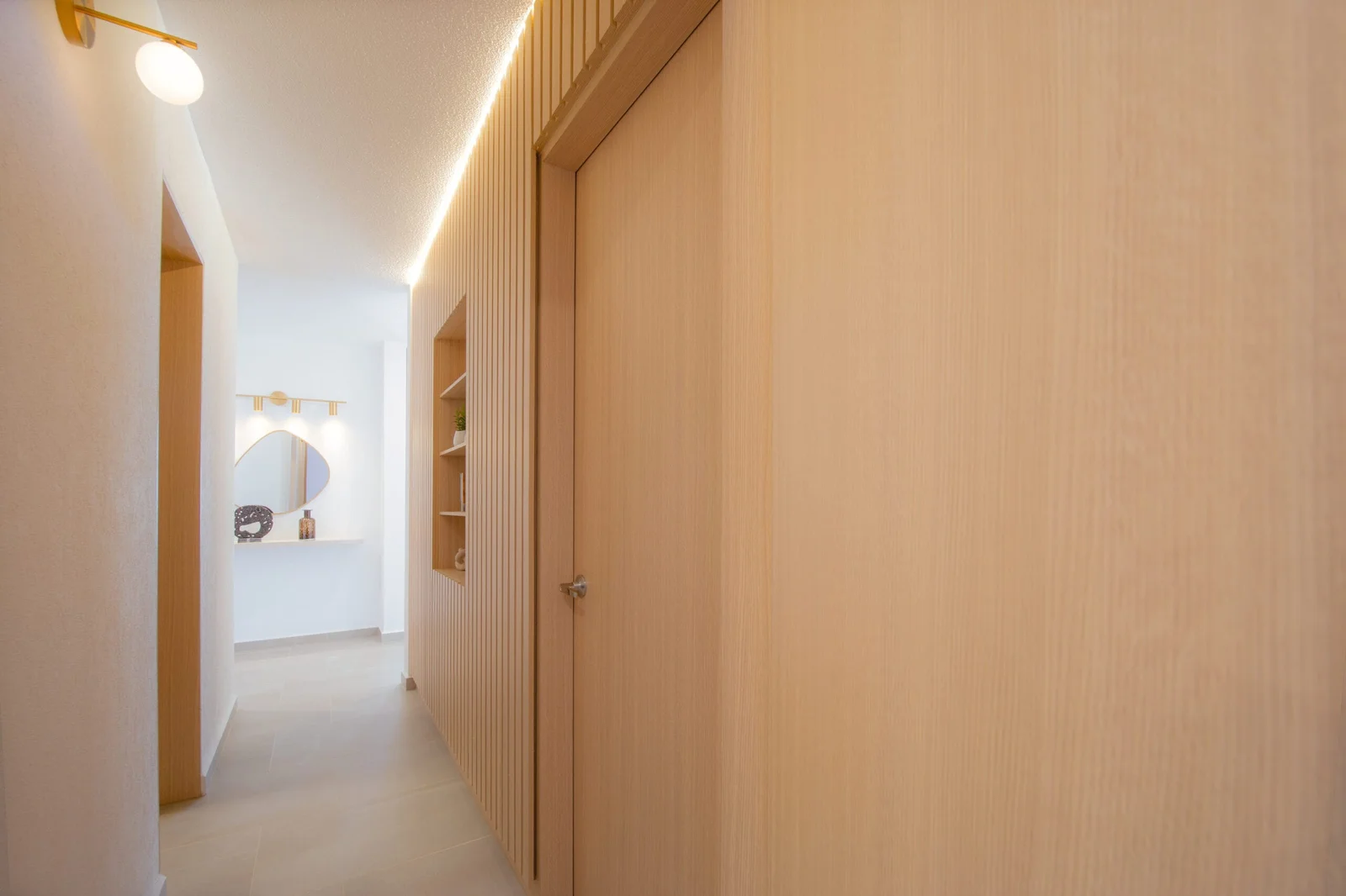Altos Juriquilla. Sonido ambiente, cocina equipada y área de lavado