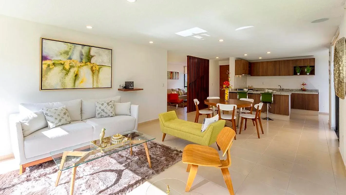 Zibatá. Amplio jardín, sonido ambiente, área de lavado, estudio y cocina equipada
