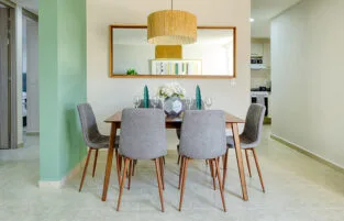 Sonterra. Family room